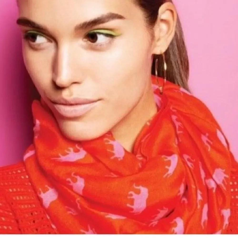 Stella & Dot Lightweight Elephant’s Scarf